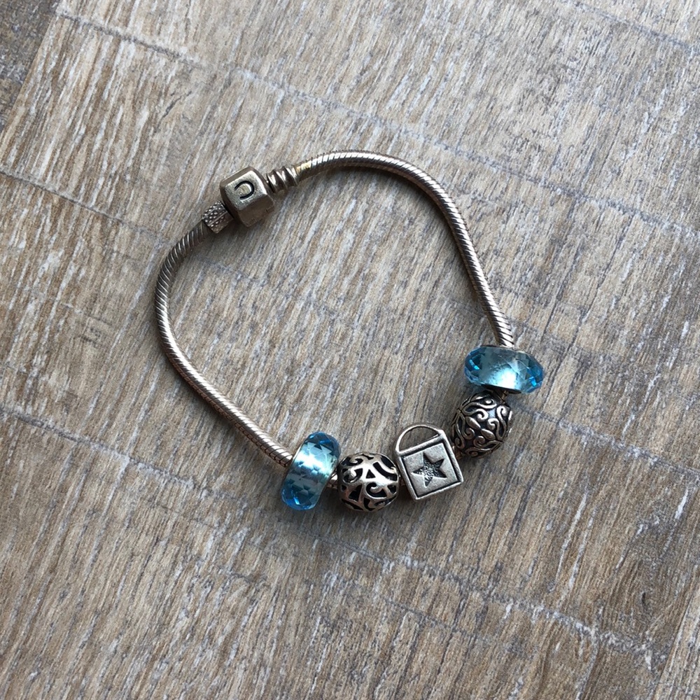 Chamilia sterling silver charm bracelet